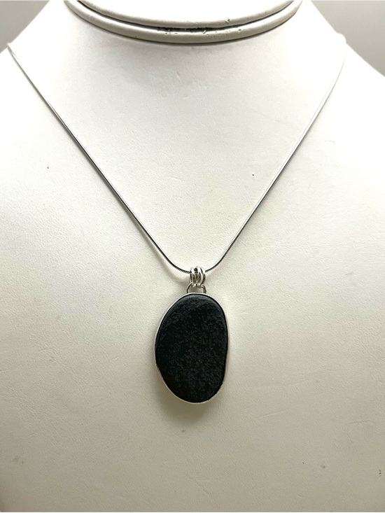 Artisan Jewelry - Handmade 925 Sterling Silver Maine Beach Rock Pendant Necklace | Natural Black